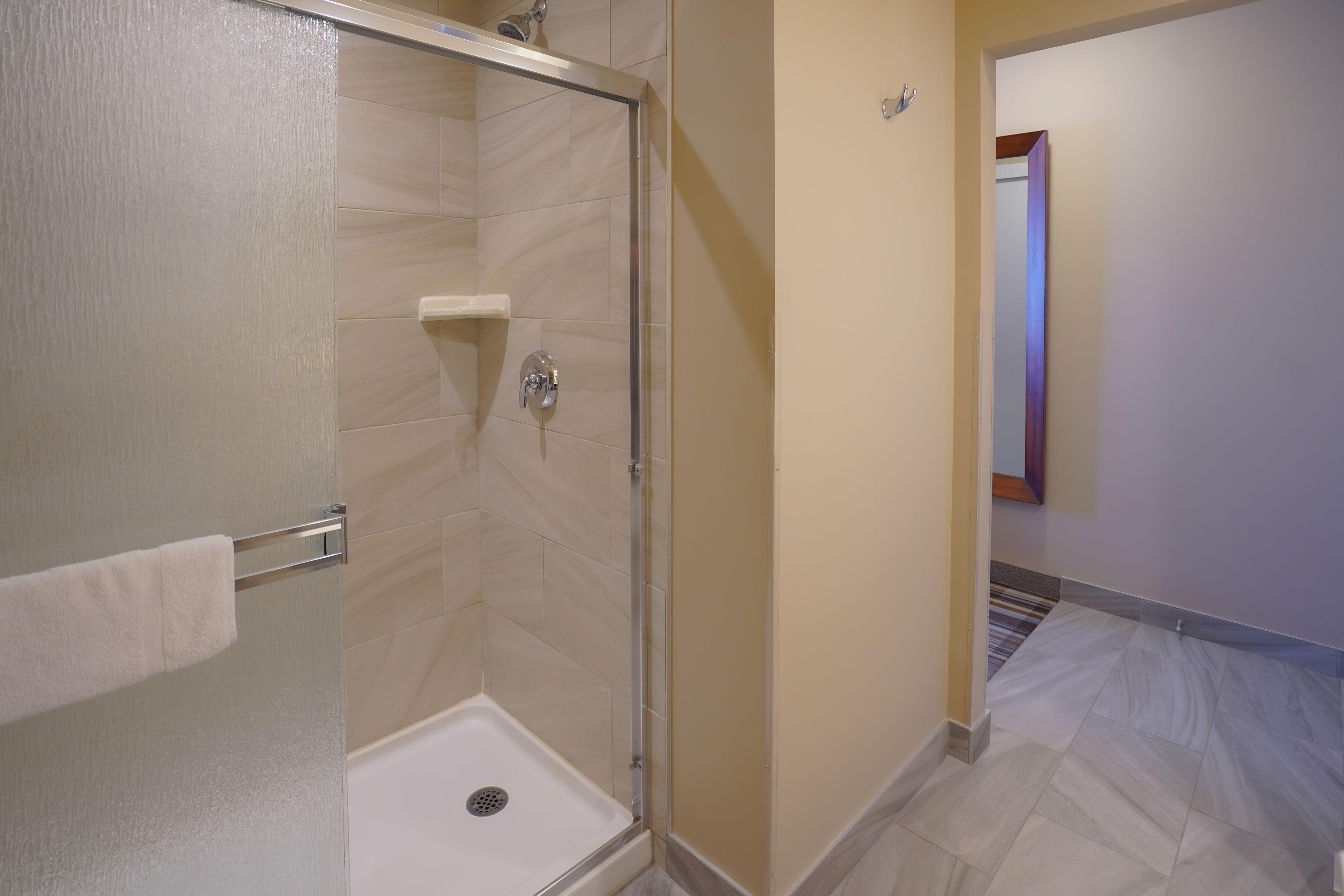 Fairfield Inn & Suites By Marriott Airdrie Bagian luar foto