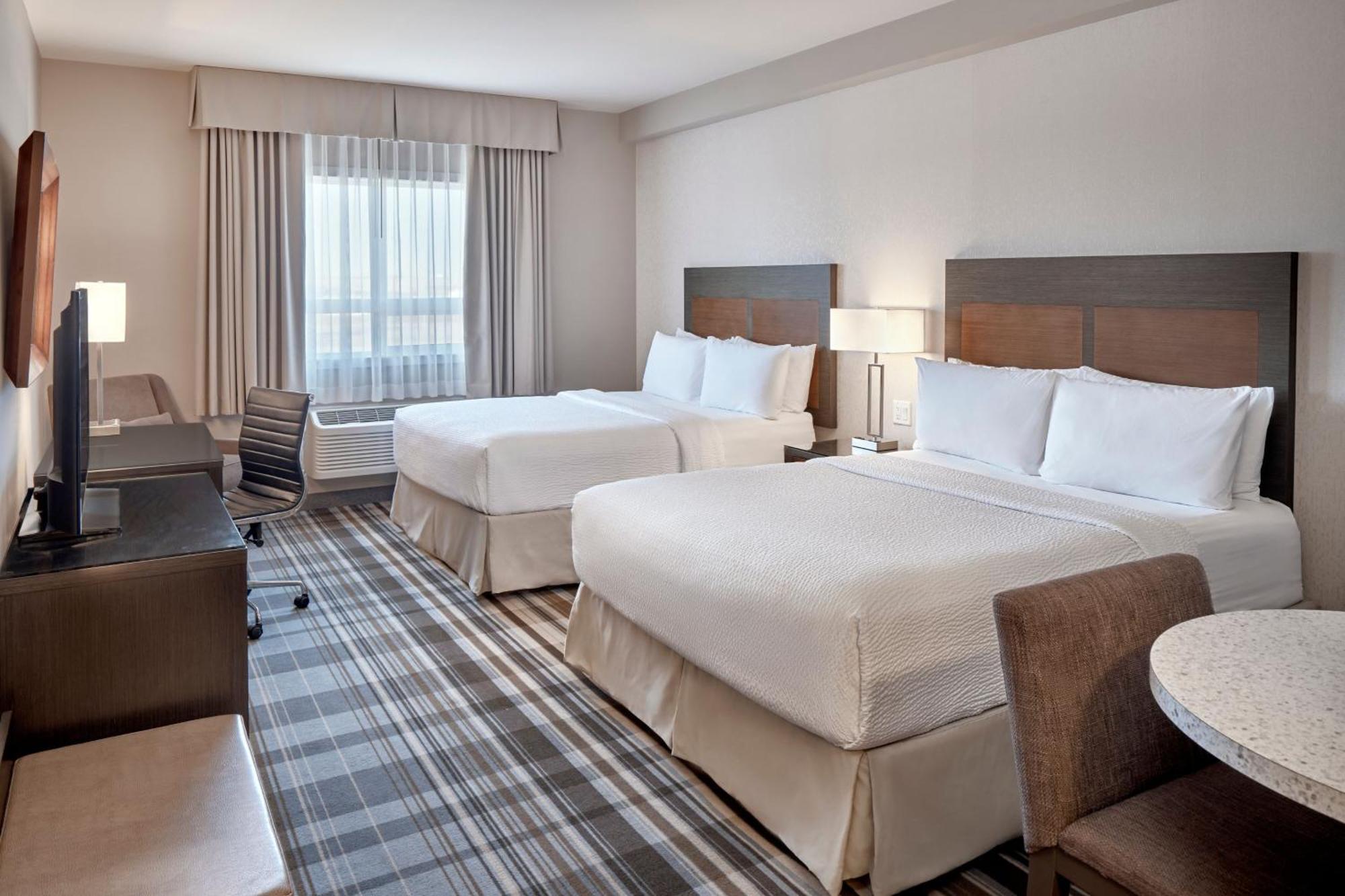 Fairfield Inn & Suites By Marriott Airdrie Bagian luar foto