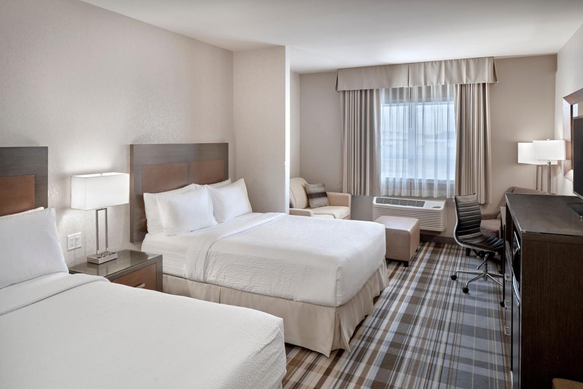 Fairfield Inn & Suites By Marriott Airdrie Bagian luar foto
