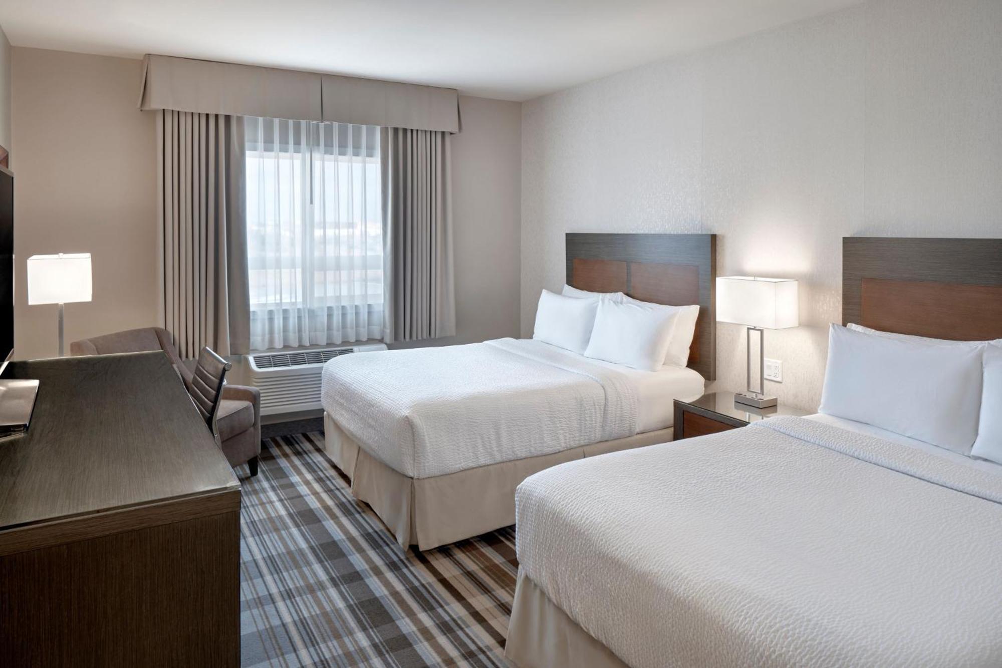 Fairfield Inn & Suites By Marriott Airdrie Bagian luar foto
