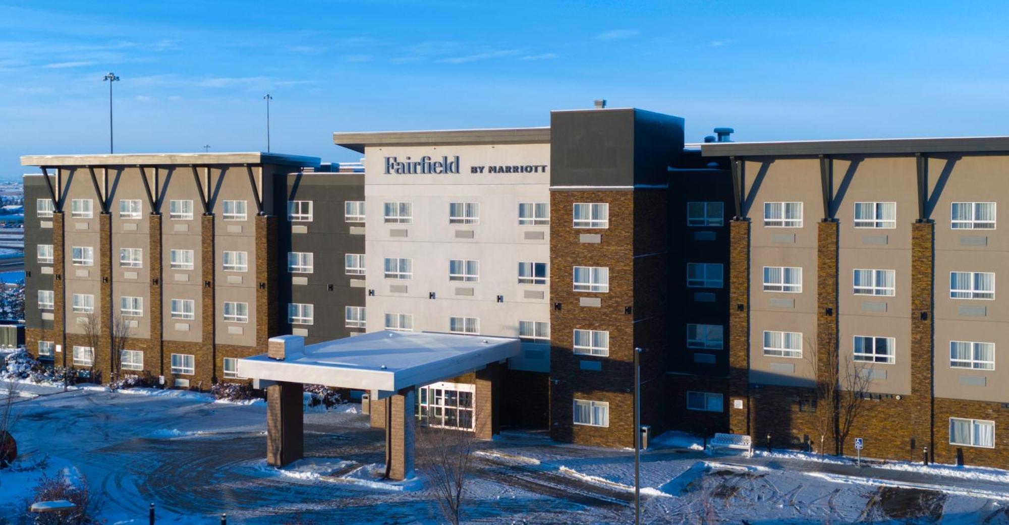 Fairfield Inn & Suites By Marriott Airdrie Bagian luar foto