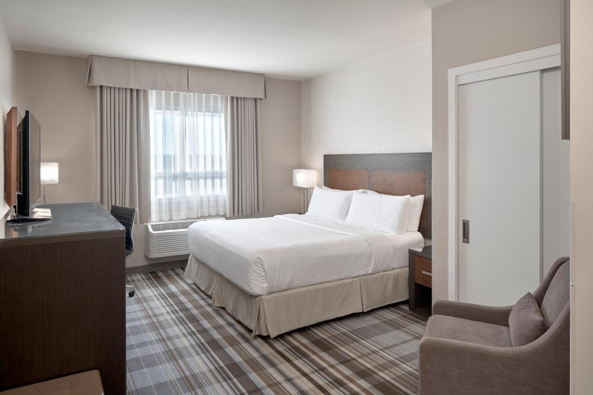 Fairfield Inn & Suites By Marriott Airdrie Bagian luar foto