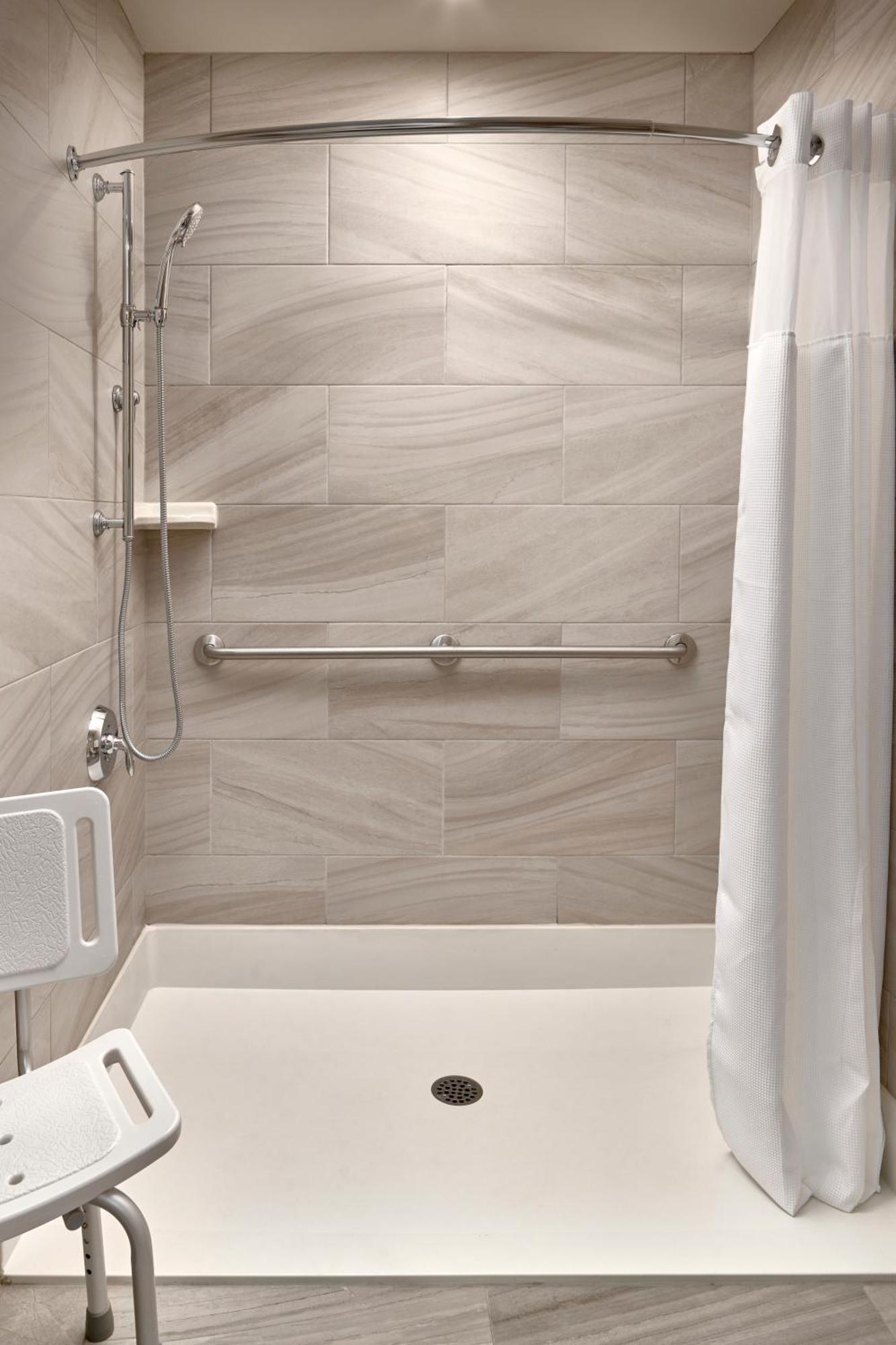Fairfield Inn & Suites By Marriott Airdrie Bagian luar foto